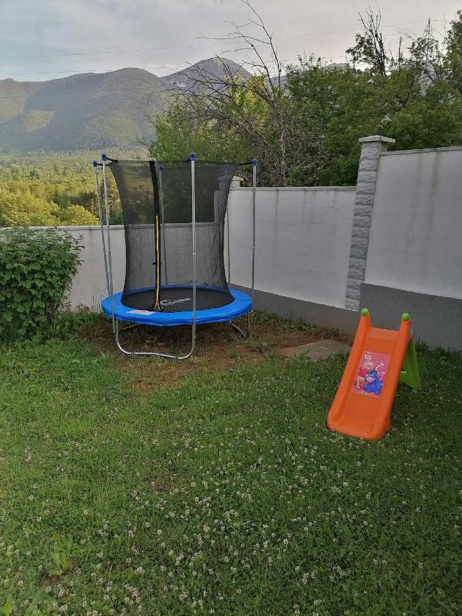 Къща За Гости Радост Guest House Radost Razlık Dış mekan fotoğraf